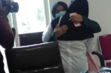 Tangis Haru, Mahasiswa...