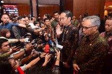 Bos OJK Siapkan Stimulus...
