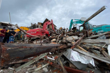 Sulbar Diguncang Gempa...