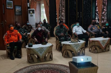 Panglima TNI Instruksikan...