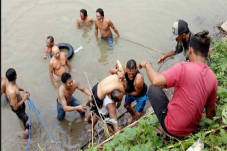 Tenggelam Saat Mancing,...