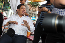 Eks Legislator Fahri...