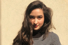 Stephanie Poetri Rilis...