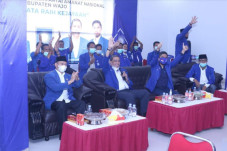 Amran Mahmud Kembali...