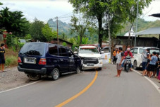 Hendak ke Mamuju, Ambulans...