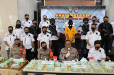 Permainan Kelas Kakap,...