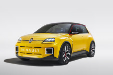 Renault 5 Bereinkarnasi...