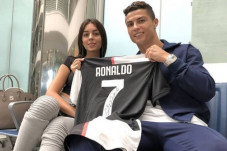 Peringatan Bagi Georgina,...