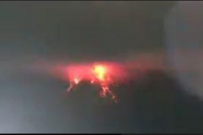 Selasa Dini Hari, Merapi...