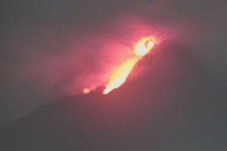 Luncuran Awan Panas...