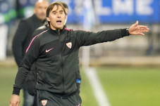 Sevilla Tekuk Alaves,...