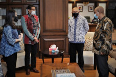 Menteri Teten Optimalkan...