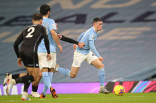 Man City Bungkam Aston...
