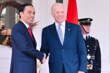 Presiden Jokowi Ucapkan...