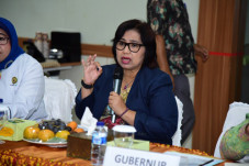 Tanggapi Fadli Zon,...