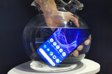 Sharp AQUOS Sense4 Plus,...