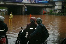 Biar Jakarta Banjir...