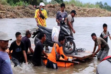 Warga Korban Banjir...
