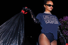Cara Unik Rihanna Rayakan...