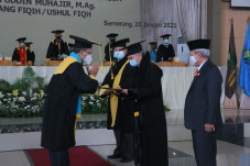 UIN Walisongo Berikan...