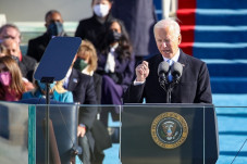 Biden Berjanji Perbaiki...