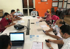 KPU Gresik Tetapkan...