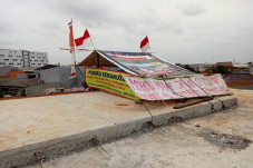 Ditinggal Warga Yasinan,...
