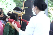 Hetty Andika Perkasa...