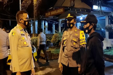 Salah Paham, Polsek...