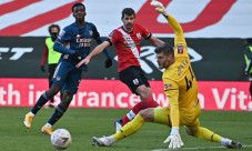 Southampton Singkirkan...