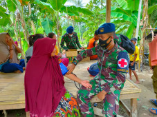 TNI AU Bantu Pulihkan...