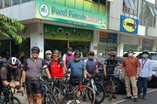 Gowes 80 Km, Saleh Husin...