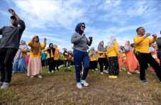 4 Lagu Daerah yang Sering...