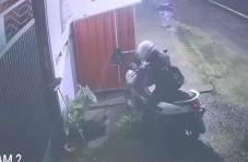 Pemotor Wanita di Maros...