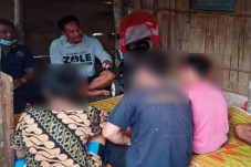 6 Anak Laki-Laki di...