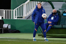 Barcelona Sukses Habisi...