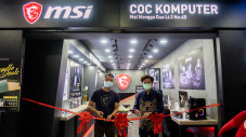 Konsumen Bisa Coba Laptop...