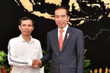 Relawan Jokowi Ikut...