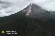Siang Ini, Lava Pijar...