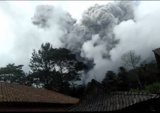 Volume Kubah Lava Merapi...