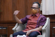 Soal Perubahan Iklim,...