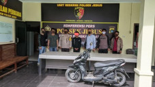 Bawa Kabur Motor dan...