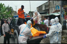 Geger, Usai Beli Nasi...