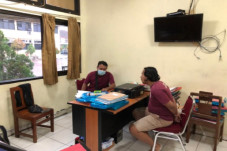 Dukun Palsu Gegerkan...