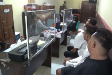 4 Pria di Makassar Dipukul...
