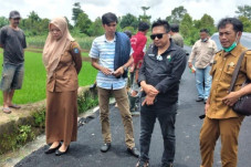 Warga Kritik Proyek...