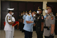 200 Perwira Terbaik...