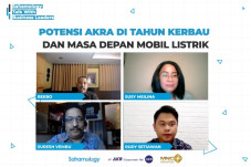 YouTube Live MNC Sekuritas...