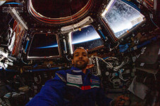 Tantangan Astronot Muslim...