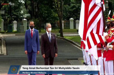 Agenda Makan Siang PM...